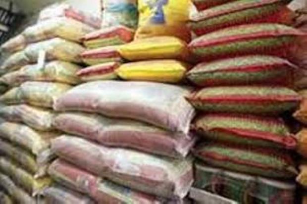 370 برنج احتکار شده و قاچاق در فارس کشف شد