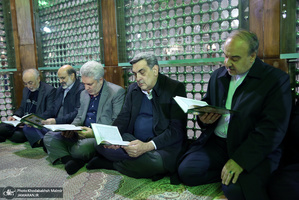 تجدید میثاق رئیس جمهور و اعضای هیأت دولت با آرمان‌های حضرت امام(س)