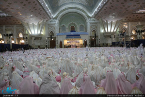 جشن تکلیف دانش آموزان دختر در حرم مطهر امام خمینی(س) 
