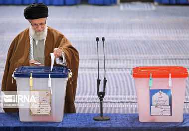 مسئولان و شخصیت‌ها پای صندوق‌های رای چه گفتند؟