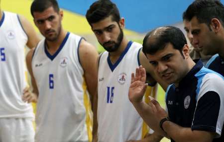 سرمربی و دو بازیکن پالایش نفت آبادان به تیم ملی'ب' بسکتبال دعوت شدند