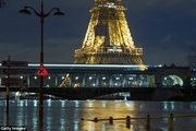 پاریس غرق شد+ تصاویر