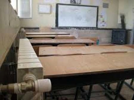 2 هزار و 200 مدرسه لرستان فاقد سیستم گرمایشی  43 مدرسه خشتی و گلی در استان