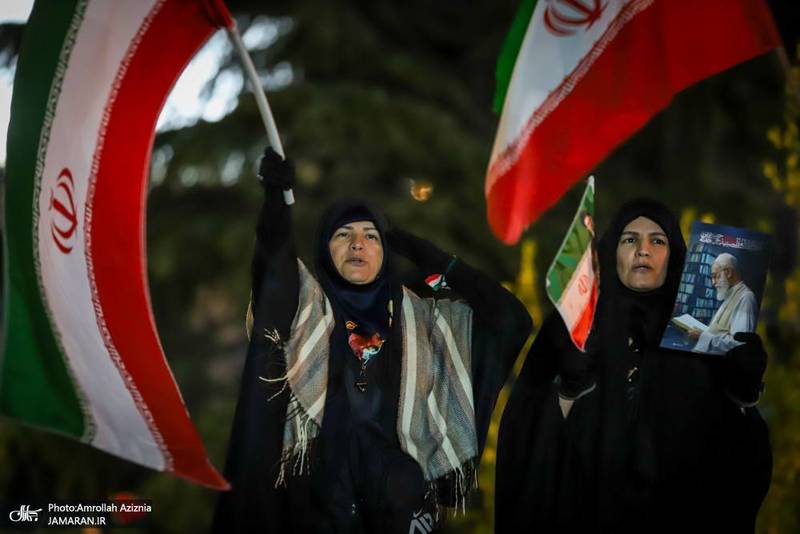 چهل و یکمین شب اجتماع پر شور مردم در شهرک ولیعصر (عج)