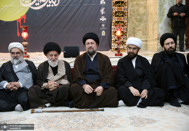 مراسم عزادارای شب عاشورای حسینی در حرم مطهر امام خمینی