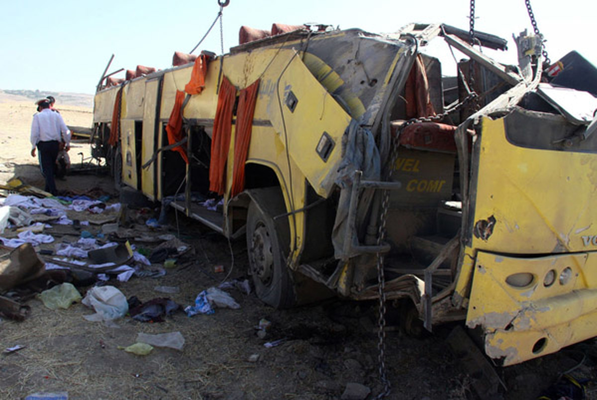 ٢ کشته و ٥ مجروح در دو حادثه اتوبوس در زنجان و ملایر