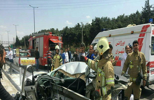 تصادف مرگبار 206 در تهران منجر به کشته شدن راننده شد