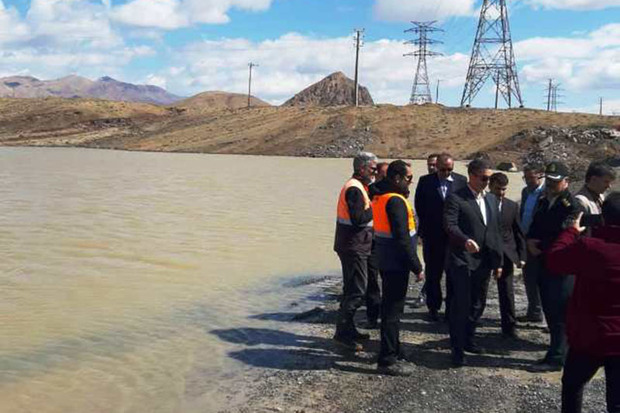 استاندار مرکزی بر ساخت کانال انتقال آب مسکن مهرمحلات تاکید کرد