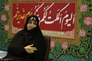دیدار جمعی از خواهران نخبه عراقی با دکتر فاطمه طباطبایی در جماران