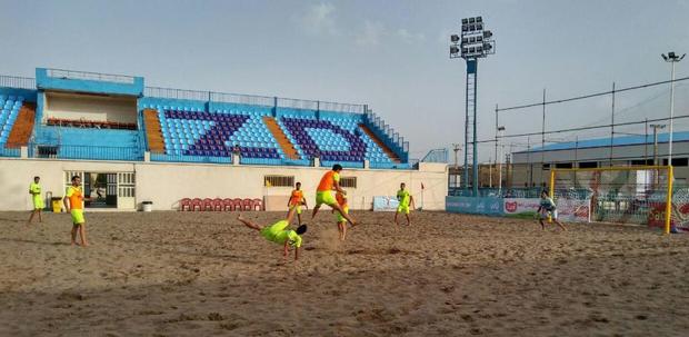 تمرین تیمهای فوتبال ساحلی اوراسیا در یزد آغاز شد