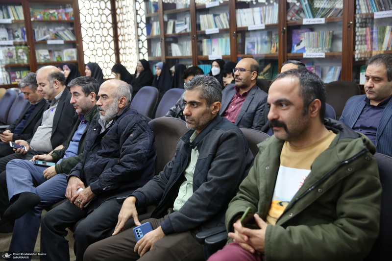 مراسم تقدیر از دست اندرکاران سومین هفته فرهنگی بر آستان آفتاب