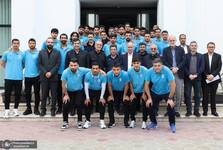 پزشکیان در بازدید از اردوی تیم ملی فوتبال: نماینده غرور، وحدت و اراده ملت ایران هستید/ با تمام توان برای سربلندی ایران در میدان حاضر شوید/ ملت ایران از فرزندان پرتلاش خود حمایت خواهد کرد/ ایرانِ متحد و سربلند، بزرگ‌ترین سرمایه ملت ماست