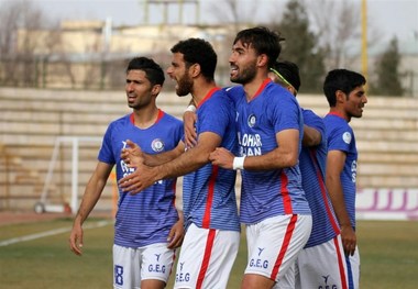 تیم گل‌گهر سیرجان قهرمان لیگ دسته اول شد
