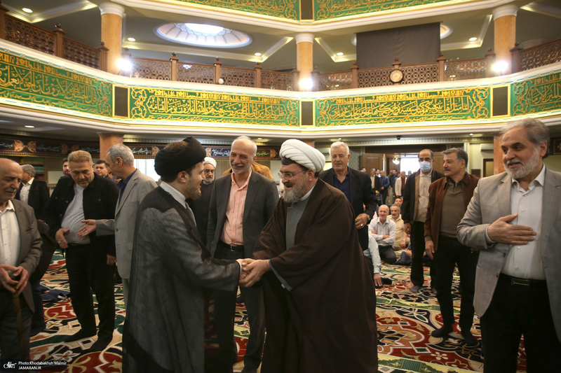 اقامه نماز عید سعید فطر در حسینیه شماره 2 جماران