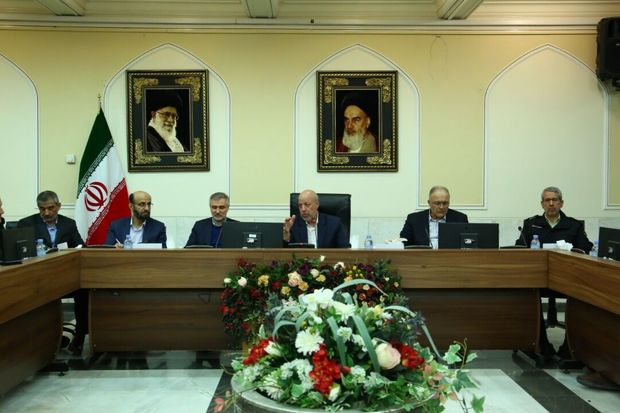 ادارات استان اصفهان  تا پایان هفته از ساعت ۸تا ۱۲ فعالیت می‌کنند