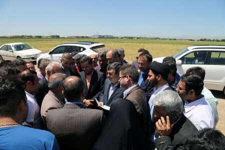 استاندار قزوین از چند طرح عمرانی خدماتی در شهرستان البرز بازدید کرد