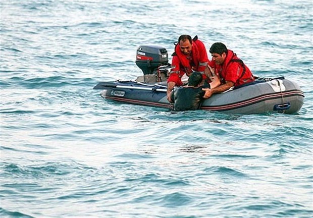 نجات ۲ از سرنشین قایق صیادی پس از ۷ روز سرگردانی در بندر چابهار