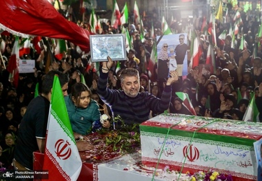 سی و هشتمین شب اجتماع پر شور مردم در میدان خراسان