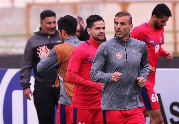 فهرست ۲۰ بازیکن پرسپولیس برای اردوی پیش از بازی با ذوب آهن
