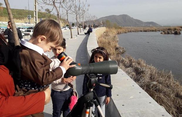 سه هزار گردشگر از مرکز پرنده نگری زریبار مریوان بازدید کردند