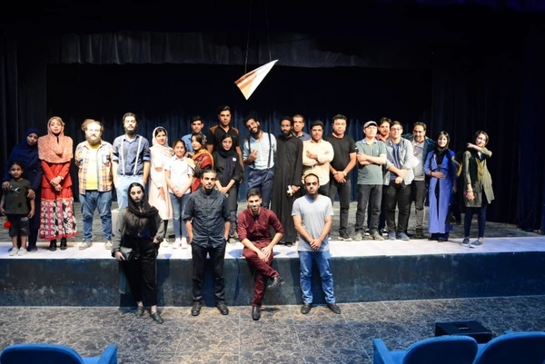 نمایش تئاتر کمدی «ارتفاعات» در آبادان