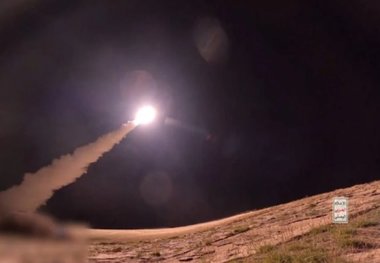 شلیک موشک از یمن به سوی مواضع رژیم اسرائیل + عکس و فیلم