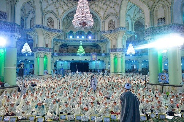 جشن عبادت 1800 دانش آموز در حرم عبدالعظیم (ع) برگزار شد