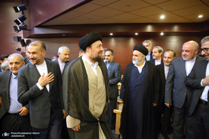 تجدید میثاق وزیر ، معاونان ومسئولان وزارت خارجه با آرمان های حضرت امام (س)