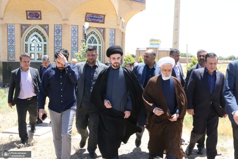 مراسم سی و هفتمین سالگرد بزرگداشت امام خمینی (س) در روستای خیارج استان قزوين