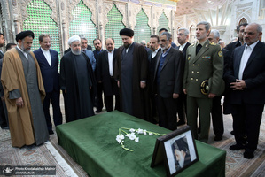 تجدید میثاق رئیس جمهور و اعضای هیأت دولت با آرمان‌های حضرت امام(س)