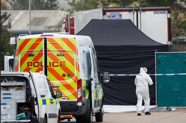 یک جنایت هولناک در انگلیس؛ پیدا شدن اجساد 39 نفر در یک کامیون در لندن+عکس
