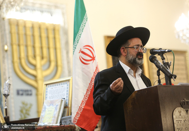 مراسم بزرگداشت رهبر شهید در کنسیه یوسف آباد